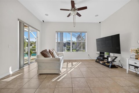 Villa ou maison à vendre à North Port, Floride: 3 chambres, 214.14 m2 № 2420136 - photo 11