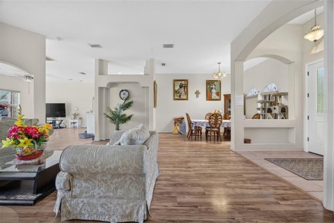 Villa ou maison à vendre à North Port, Floride: 3 chambres, 214.14 m2 № 2420136 - photo 6