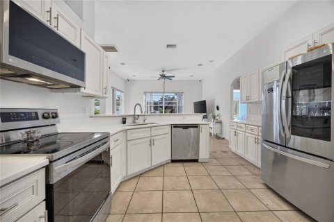 Villa ou maison à vendre à North Port, Floride: 3 chambres, 214.14 m2 № 2420136 - photo 13