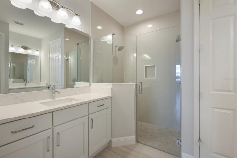 House in Bradenton, Florida 2 bedrooms, 151.34 sq.m. № 2232313 - photo 14