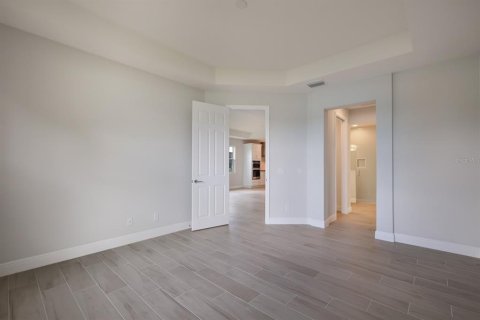 House in Bradenton, Florida 2 bedrooms, 151.34 sq.m. № 2232313 - photo 12