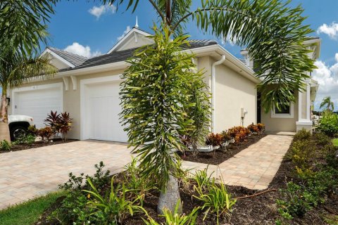 House in Bradenton, Florida 2 bedrooms, 151.34 sq.m. № 2232313 - photo 2