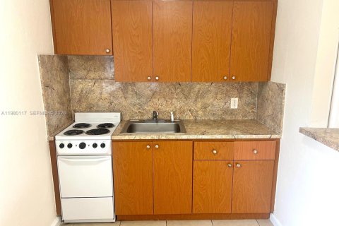 Снять в аренду квартиру в Майами, Флорида № 2046396 - фото 2