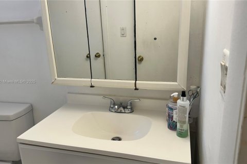 Купить кондоминиум в Майами, Флорида 1 спальня, 54.63м2, № 1983147 - фото 7