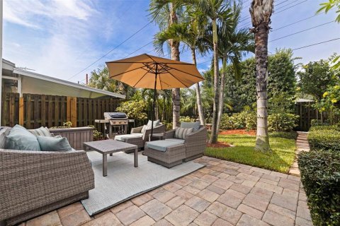 Touwnhouse à vendre à Clearwater, Floride: 3 chambres, 168.99 m2 № 2418445 - photo 5