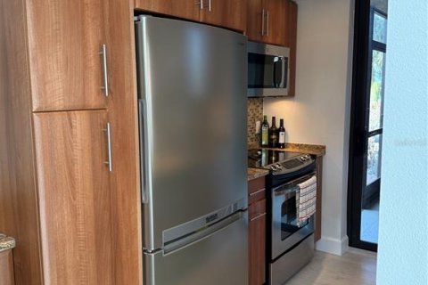 Condominio en alquiler en Sarasota, Florida, 1 dormitorio, 60.94 m2 № 1550094 - foto 10