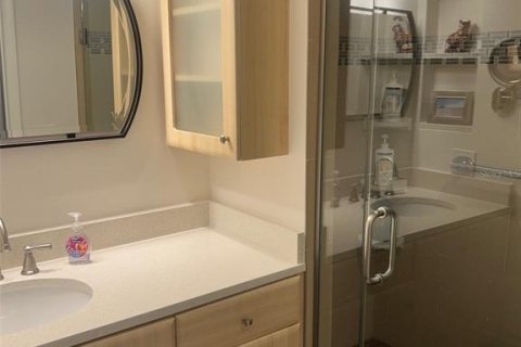 Condominio en alquiler en Sarasota, Florida, 1 dormitorio, 60.94 m2 № 1550094 - foto 16