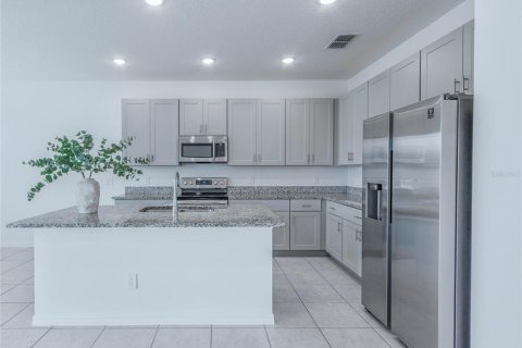 House in Mascotte, Florida 4 bedrooms, 177.26 sq.m. № 1795391 - photo 4
