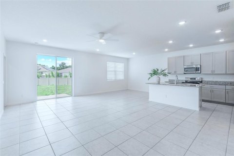 House in Mascotte, Florida 4 bedrooms, 177.26 sq.m. № 1795391 - photo 5