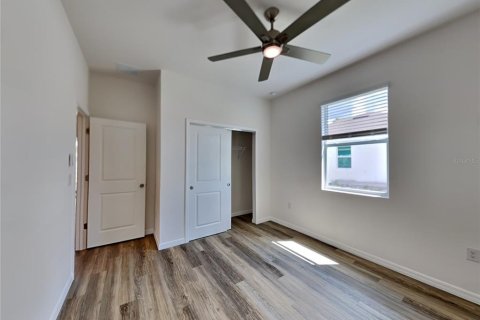 House in Port Charlotte, Florida 4 bedrooms, 177.81 sq.m. № 1751429 - photo 11
