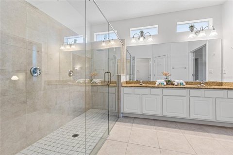 Casa en venta en Kissimmee, Florida, 6 dormitorios, 320.61 m2 № 2195531 - foto 17