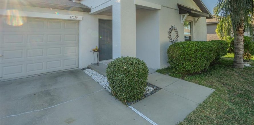 Casa en Riverview, Florida 3 dormitorios, 145.02 m2 № 1608463