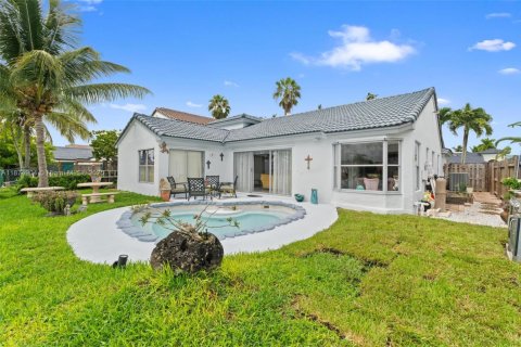 Villa ou maison à vendre à Miami, Floride: 3 chambres, 167.5 m2 № 1924372 - photo 20