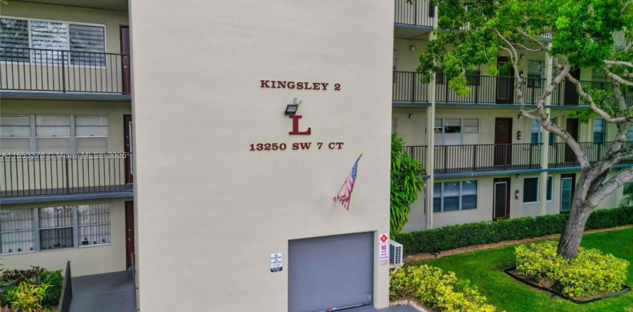 Condo à Pembroke Pines, Floride, 2 chambres  № 1981836