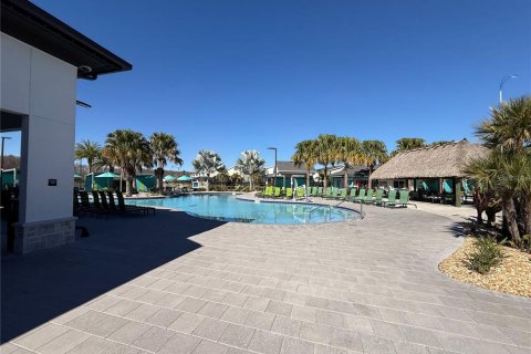 Adosado en venta en Kissimmee, Florida, 4 dormitorios, 177.81 m2 № 2108379 - foto 24