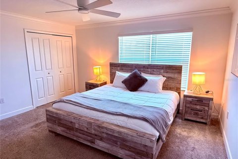 Adosado en venta en Kissimmee, Florida, 4 dormitorios, 177.81 m2 № 2108379 - foto 12