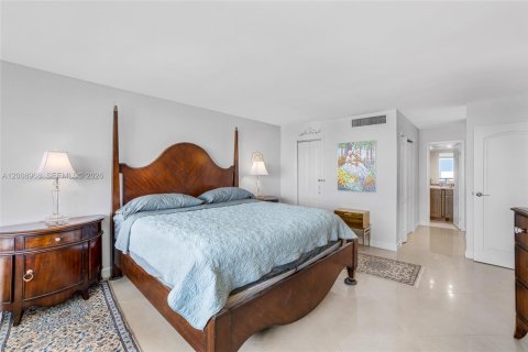 Condo in South Palm Beach, Florida, 2 bedrooms  № 2074521 - photo 11
