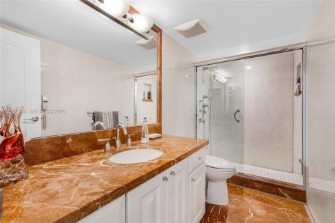 Condo in South Palm Beach, Florida, 2 bedrooms  № 2074521 - photo 6