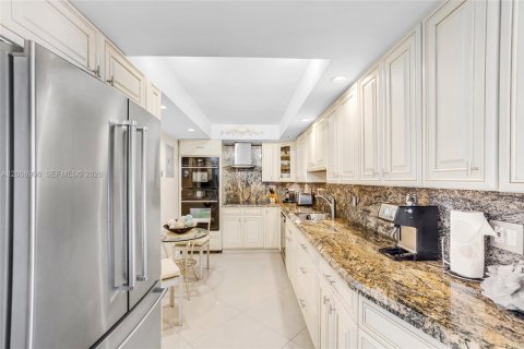 Condo in South Palm Beach, Florida, 2 bedrooms  № 2074521 - photo 4