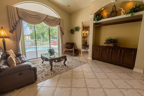 Casa en venta en Port St. Lucie, Florida, 2 dormitorios, 162.95 m2 № 2078291 - foto 3