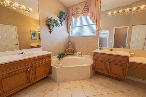 Casa en venta en Port St. Lucie, Florida, 2 dormitorios, 162.95 m2 № 2078291 - foto 12