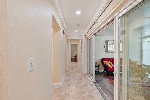Villa ou maison à vendre à Winter Springs, Floride: 2 chambres, 131.92 m2 № 1870167 - photo 24