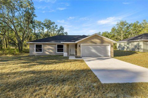 Villa ou maison à Dunnellon, Floride 3 chambres, 129.51 m2 № 2149474