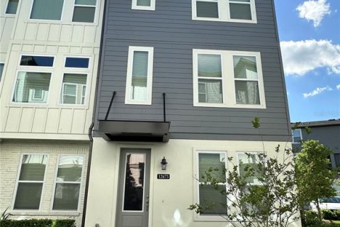 Touwnhouse à vendre à Orlando, Floride: 3 chambres, 201.32 m2 № 1584686 - photo 1