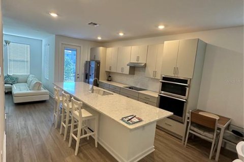 Touwnhouse à vendre à Orlando, Floride: 3 chambres, 201.32 m2 № 1584686 - photo 11
