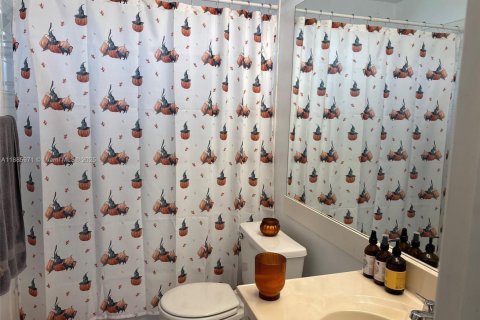 Купить виллу или дом в Пемброк-Пайнс, Флорида 2 спальни, 104.14м2, № 2014535 - фото 9