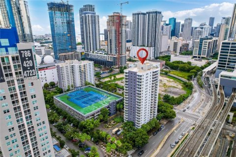 Condo in Miami, Florida, 2 bedrooms  № 2381595