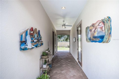 House in Jacksonville, Florida 4 bedrooms, 251.39 sq.m. № 1903105 - photo 28