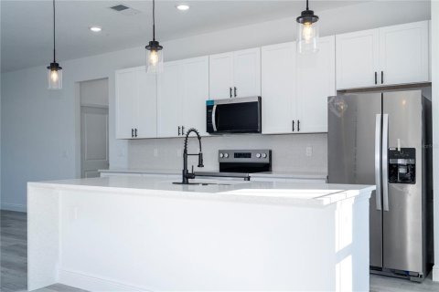 Casa en venta en Ocala, Florida, 4 dormitorios, 164.81 m2 № 1906625 - foto 12