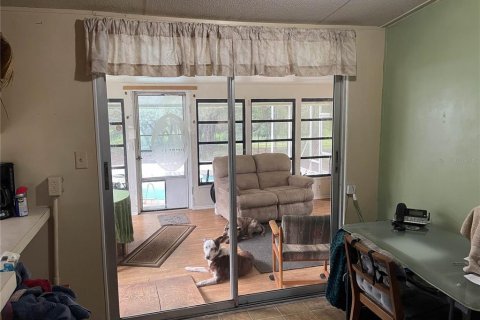 Casa en venta en Ocklawaha, Florida, 3 dormitorios, 1032.05 m2 № 1904886 - foto 9
