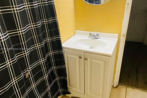 House in Jacksonville, Florida 2 bedrooms № 1833794 - photo 6
