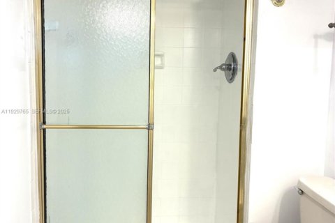 Condominio en venta en North Miami, Florida, 2 dormitorios, 110.55 m2 № 1988503 - foto 12
