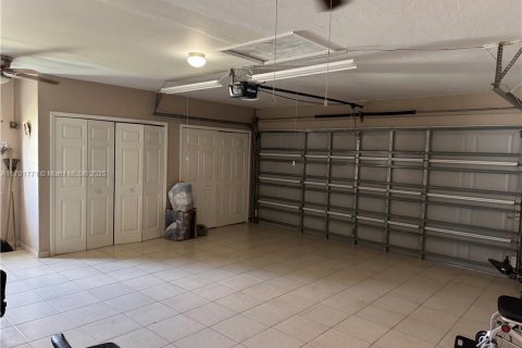 House in Lehigh Acres, Florida 3 bedrooms № 1741778 - photo 29