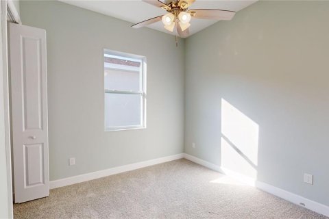 House in Saint Petersburg, Florida 4 bedrooms, 173.26 sq.m. № 1567095 - photo 28