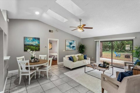 Casa en venta en Altamonte Springs, Florida, 3 dormitorios, 115.48 m2 № 1907638 - foto 3