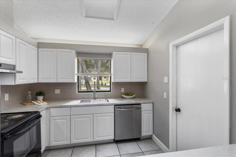 Casa en venta en Altamonte Springs, Florida, 3 dormitorios, 115.48 m2 № 1907638 - foto 10