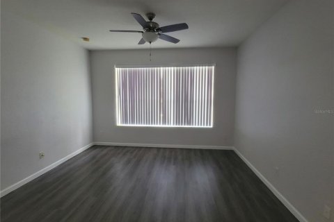 Casa en alquiler en Kissimmee, Florida, 3 dormitorios, 158.96 m2 № 1912318 - foto 14