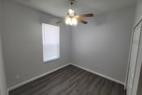 Casa en alquiler en Kissimmee, Florida, 3 dormitorios, 158.96 m2 № 1912318 - foto 24