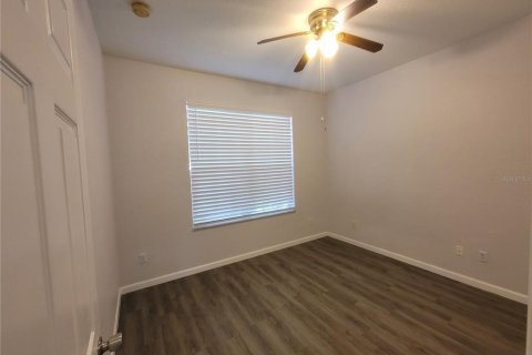 Casa en alquiler en Kissimmee, Florida, 3 dormitorios, 158.96 m2 № 1912318 - foto 25
