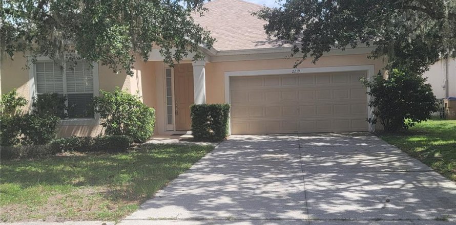 Casa en Kissimmee, Florida 3 dormitorios, 158.96 m2 № 1912318