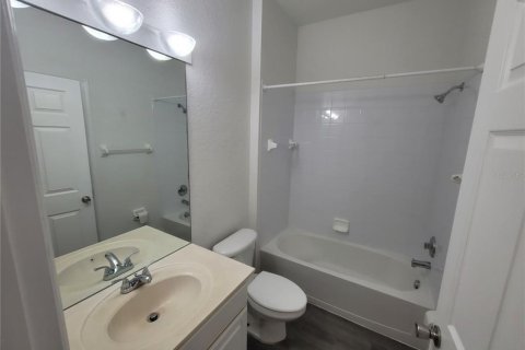 Casa en alquiler en Kissimmee, Florida, 3 dormitorios, 158.96 m2 № 1912318 - foto 13