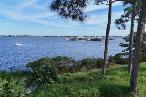 Condominio en venta en Palm City, Florida, 3 dormitorios, 182.92 m2 № 860977 - foto 1