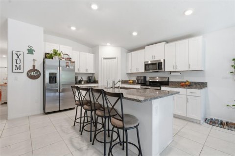 House in Lakeland, Florida 4 bedrooms, 179.86 sq.m. № 2207816 - photo 16