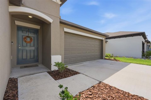 House in Lakeland, Florida 4 bedrooms, 179.86 sq.m. № 2207816 - photo 5