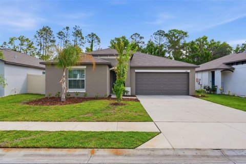 House in Lakeland, Florida 4 bedrooms, 179.86 sq.m. № 2207816 - photo 4
