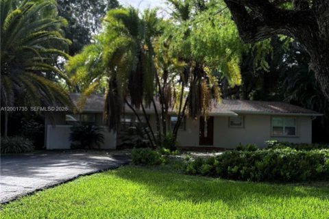 House in Miami, Florida 3 bedrooms, 225.29 sq.m. № 2065542